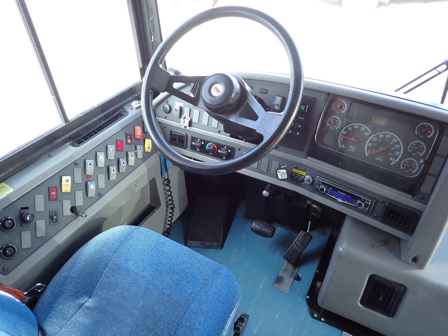 2011 Thomas Saf-T-Liner HDX School Bus B34973 - Image 11