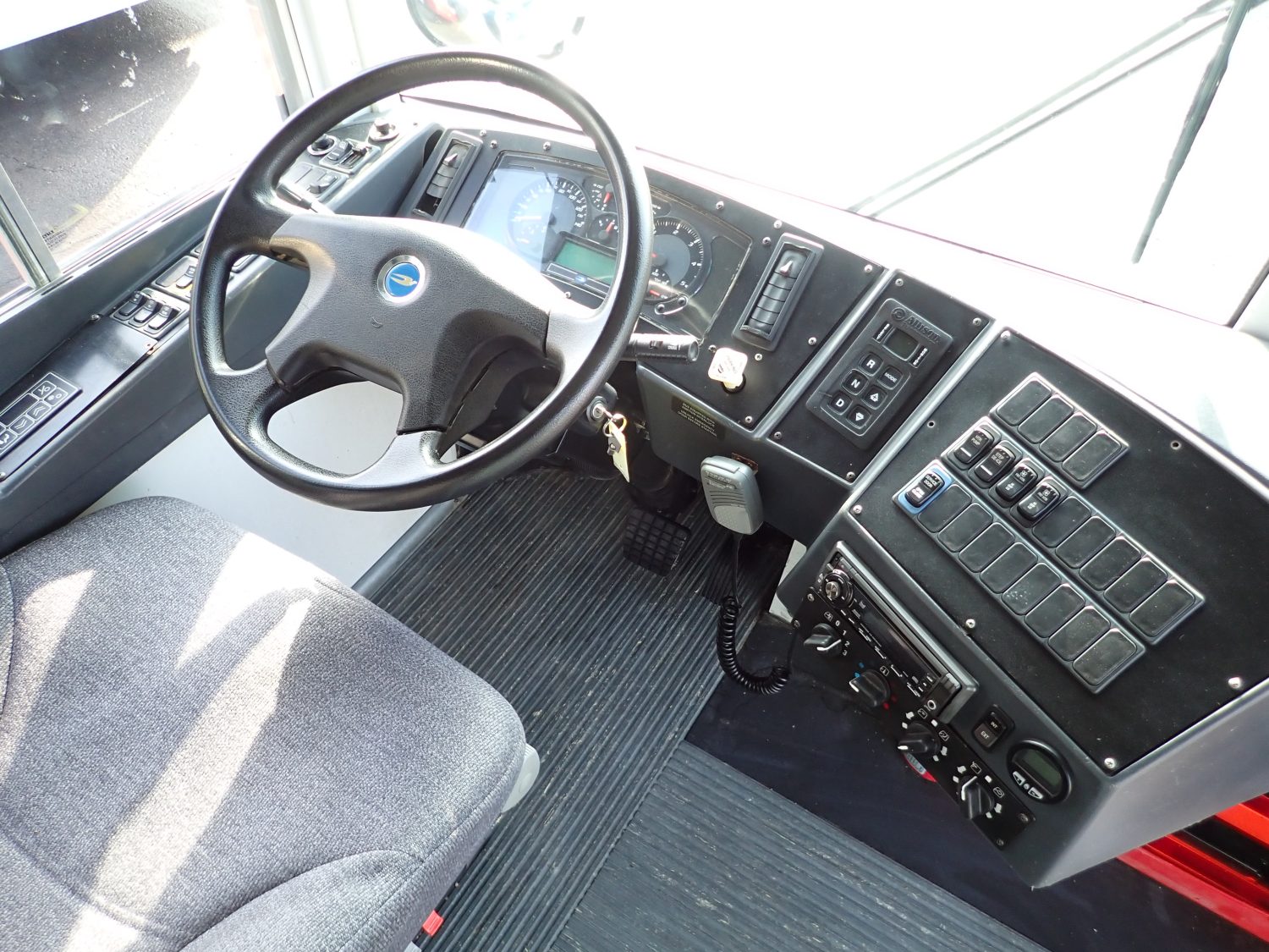 2014 Blue Bird All American Passenger Bus B04803 - Image 11