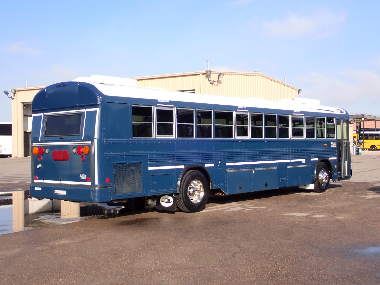2014 Blue Bird All American Passenger Bus B04803 - Image 7