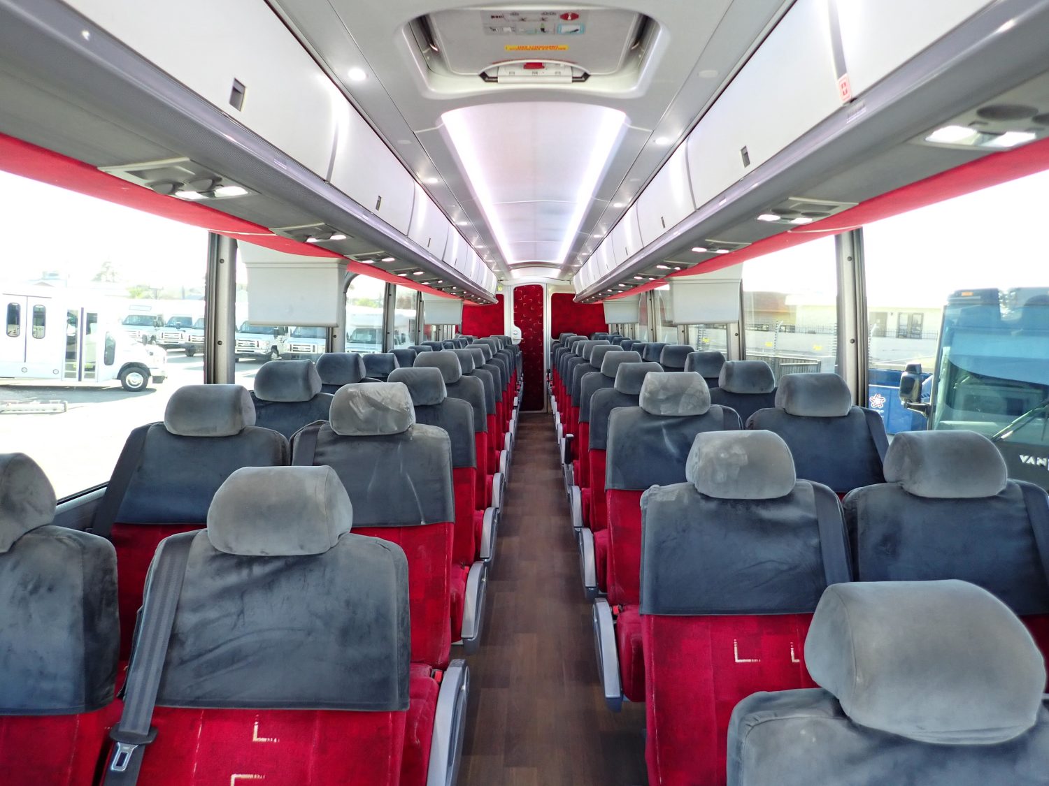 2019 MCI J4500 Lift Equipped Highway Coach C69178 - Image 9