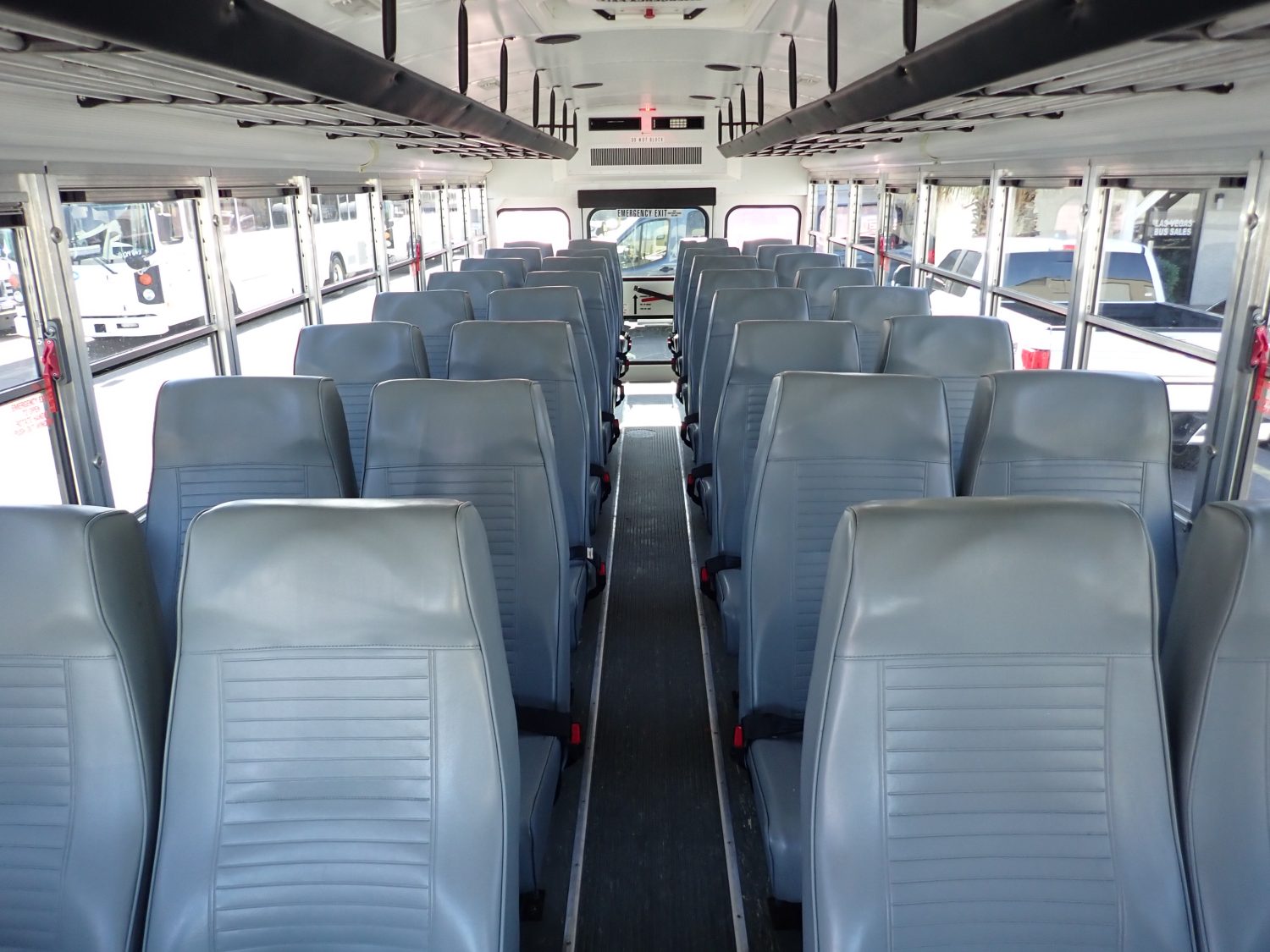 2014 Blue Bird All American FE Passenger Bus B06700 - Image 9