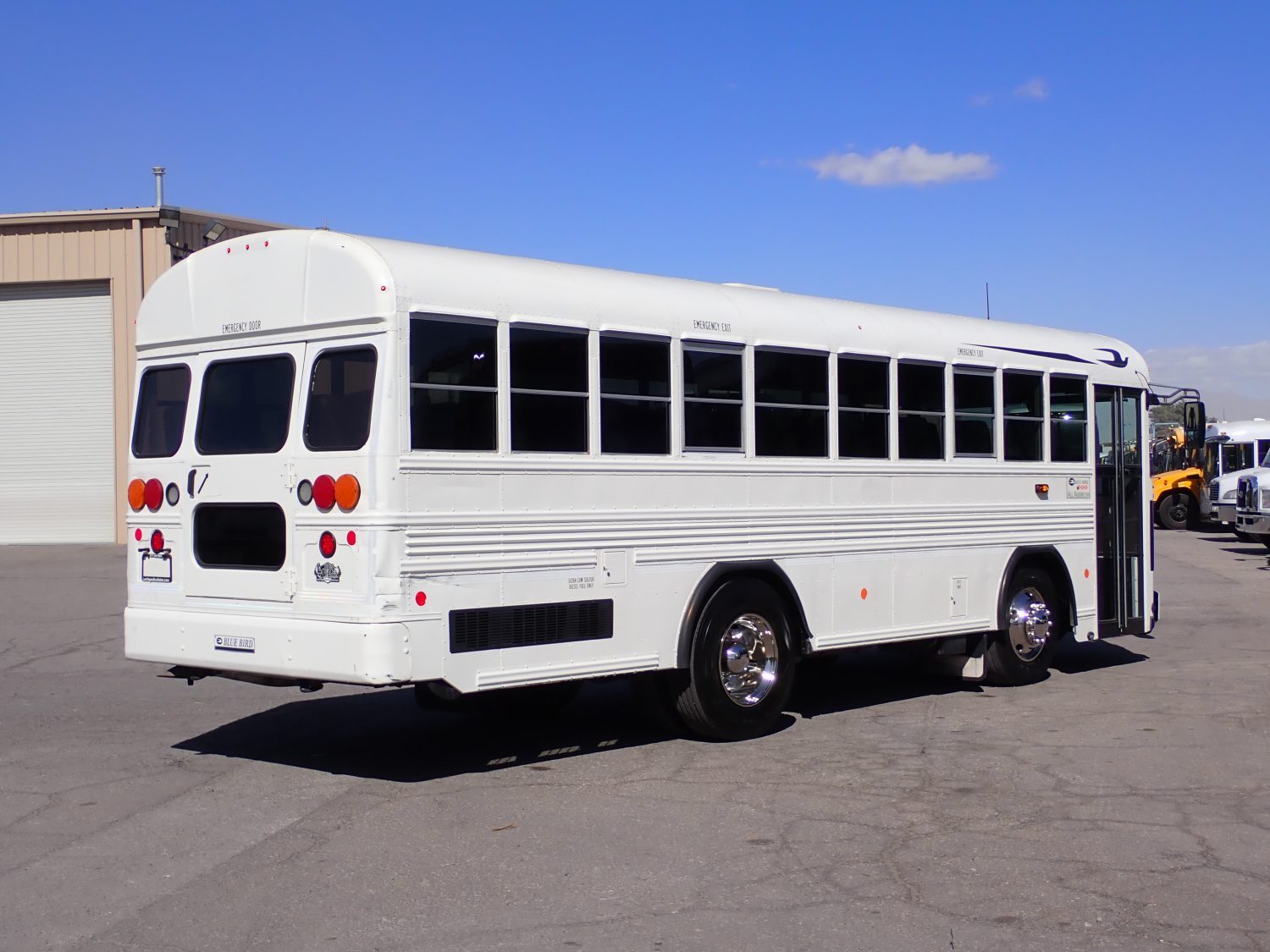 2014 Blue Bird All American FE Passenger Bus B06700 - Image 7