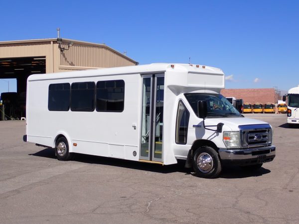 2011 Glaval Universal Shuttle Bus S36554