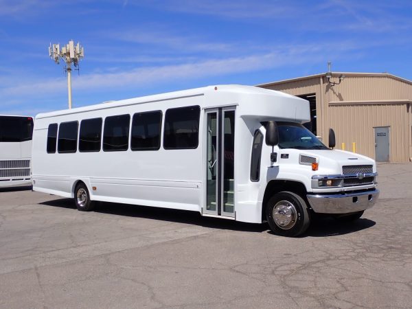 2007 Starcraft Allstar XLT Shuttle Bus S25006