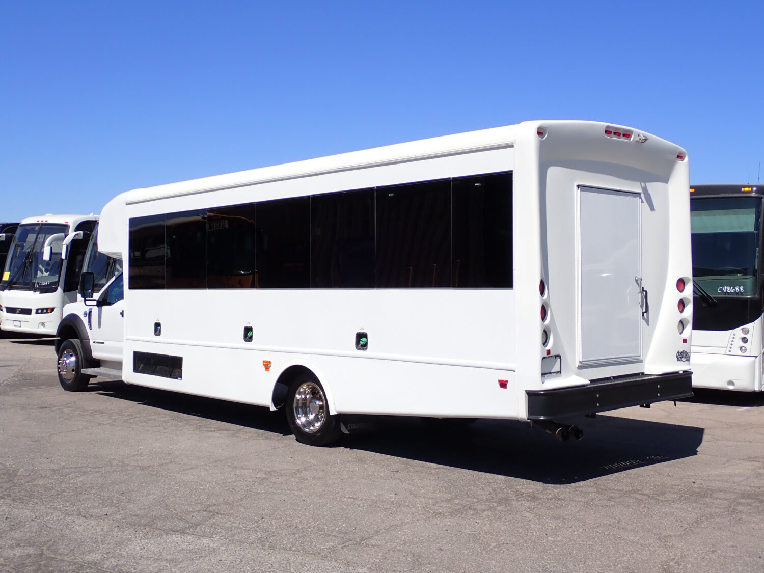 2019 Starcraft Allstar XL Shuttle Bus S92607 - Image 5