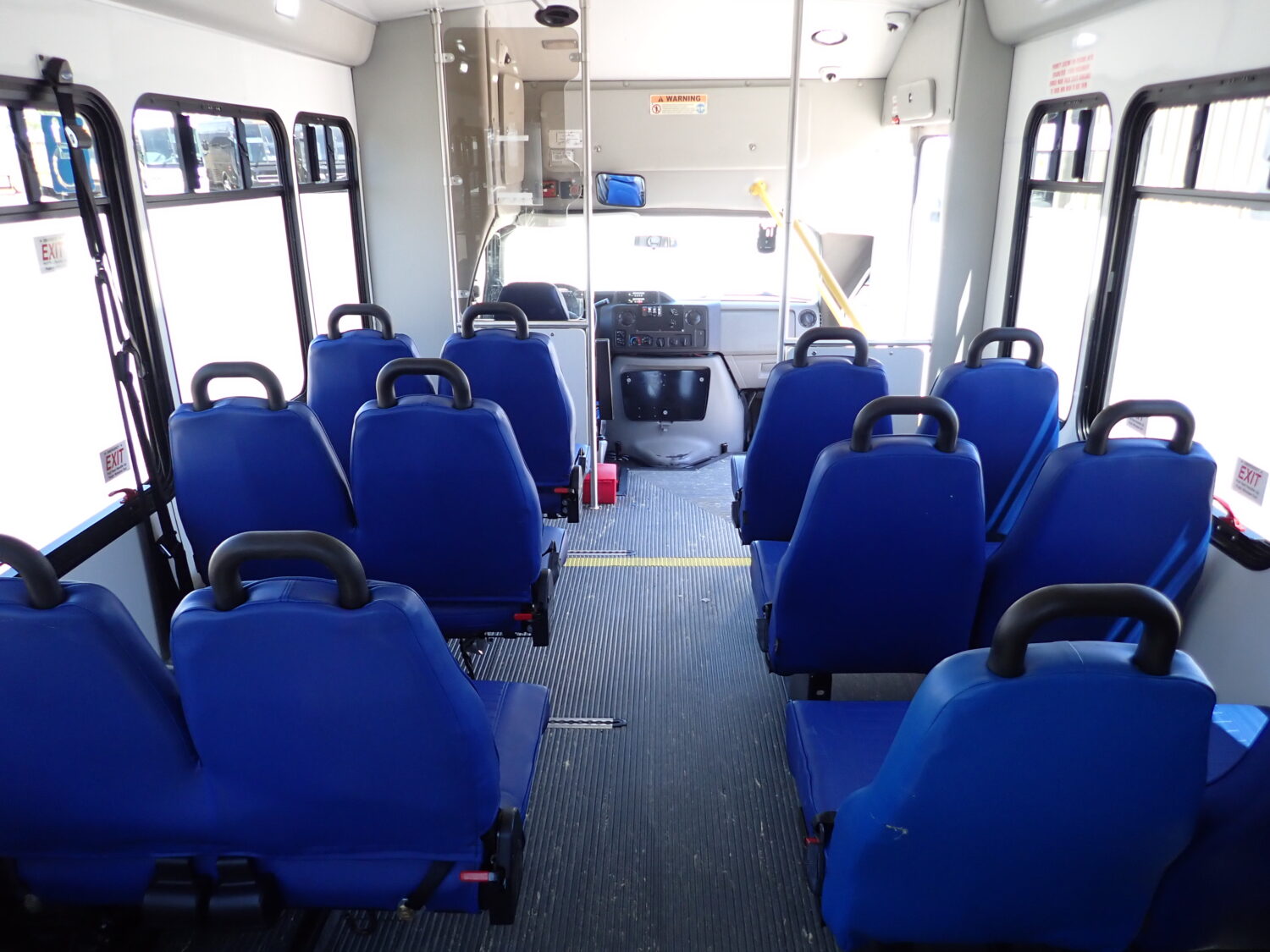 2018 Startrans Lift Equipped Shuttle Bus S29890 - Image 10