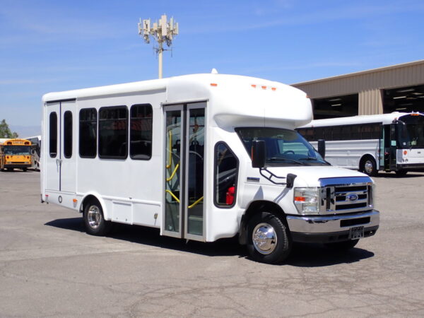 2018 Startrans Lift Equipped Shuttle Bus S29890