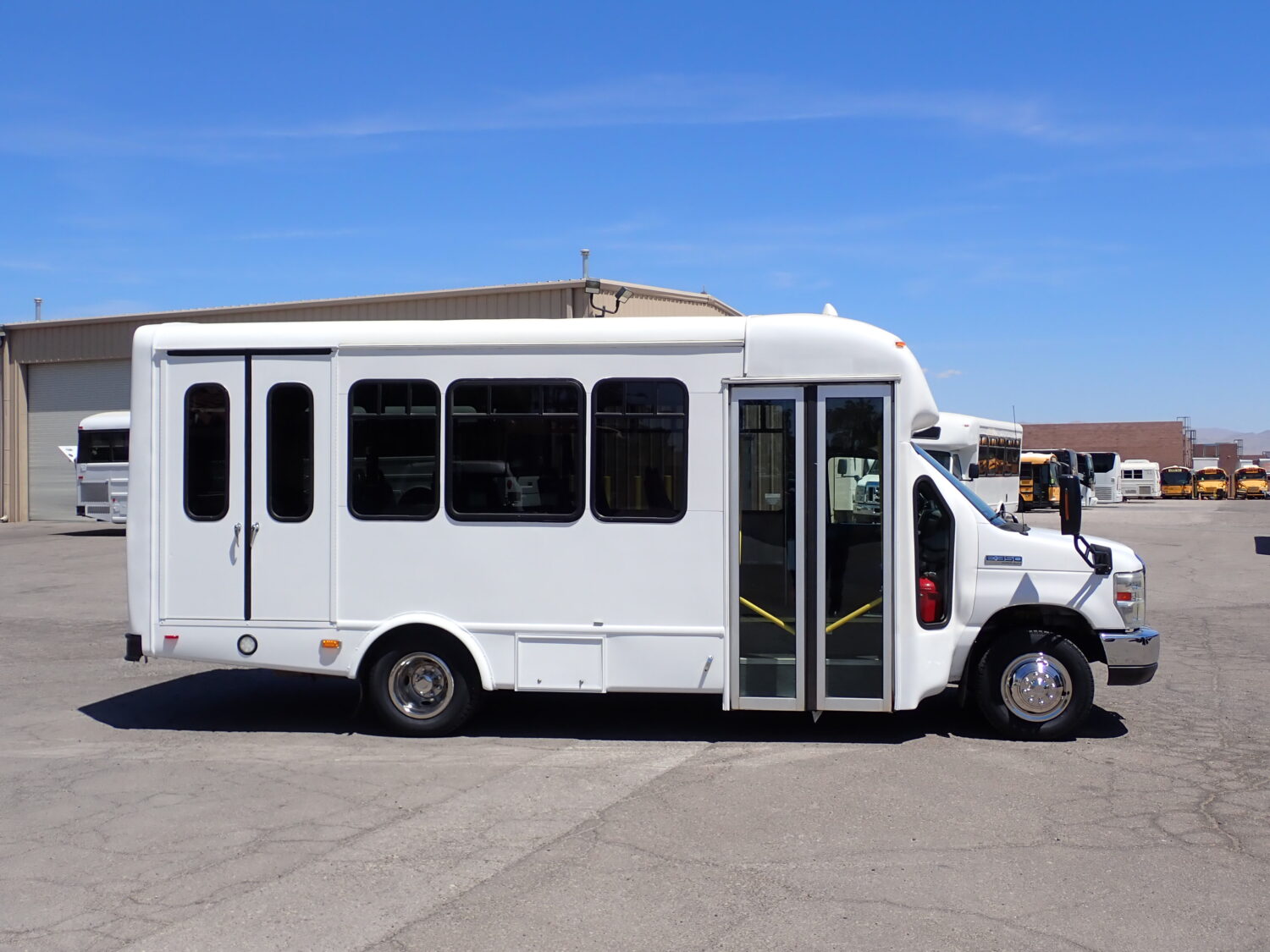 2018 Startrans Lift Equipped Shuttle Bus S29890 - Image 4