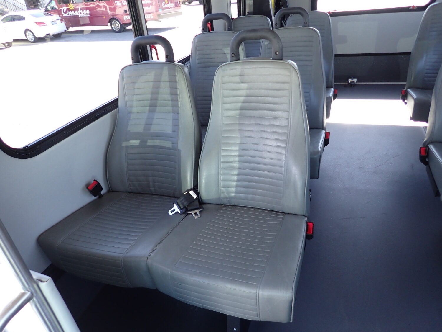 2016 Goshen Lift Equipped Shuttle Bus S24159 - Image 10