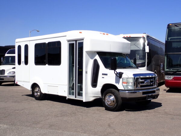 2016 Goshen Lift Equipped Shuttle Bus S24159