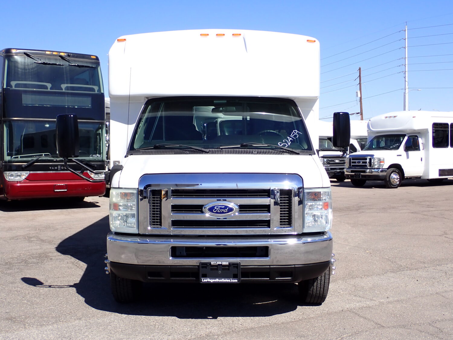 2016 Goshen Lift Equipped Shuttle Bus S24159 - Image 2