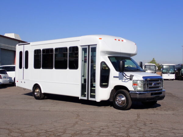 2012 Starcraft Allstar Lift Equipped Shuttle Bus S62894
