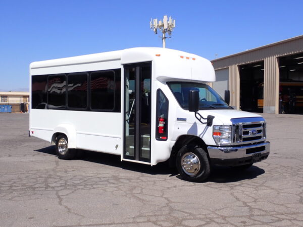 2019 Glaval Primetime Shuttle Bus S75040