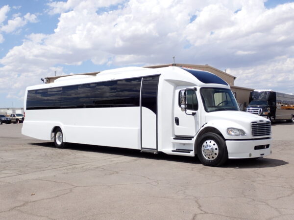 2021 Freightliner Ultra Coachliner Bus SA8096