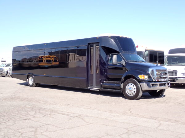 2015 F750 Tiffany Coachworks Shuttle Bus S67713