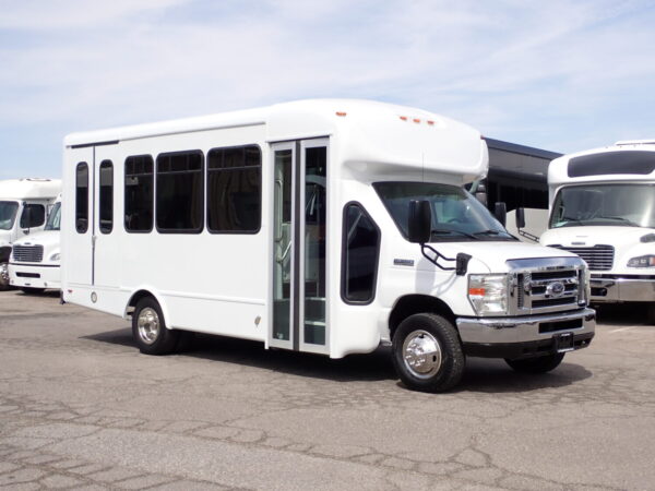 2017 Starcraft Allstar Lift Equipped Shuttle Bus S07454