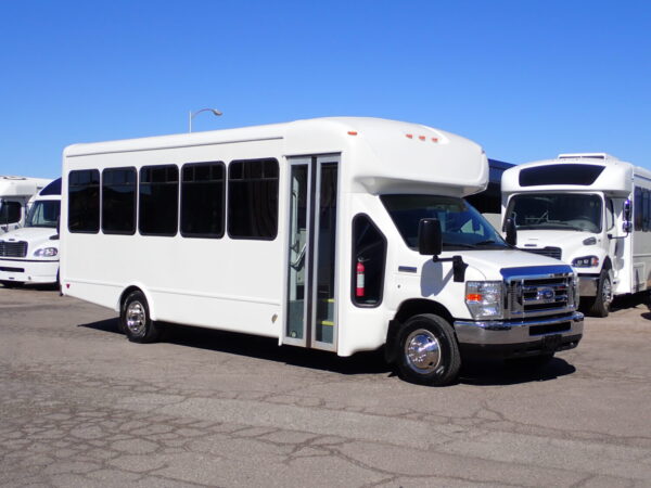 2016 Starcraft Allstar Shuttle Bus S45441