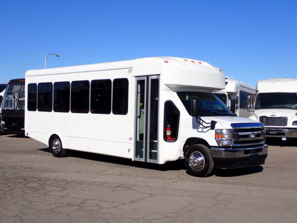 NEW 2027 ElDorado Advantage Shuttle Bus S12117